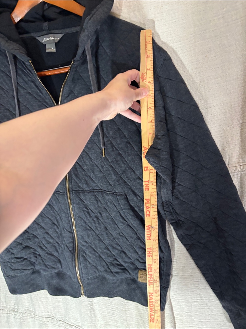 Eddie Bauer Diamond Quilted Full Zip-Up Hooded Jacket - Charcoal M EUC - Picture 4 of 7